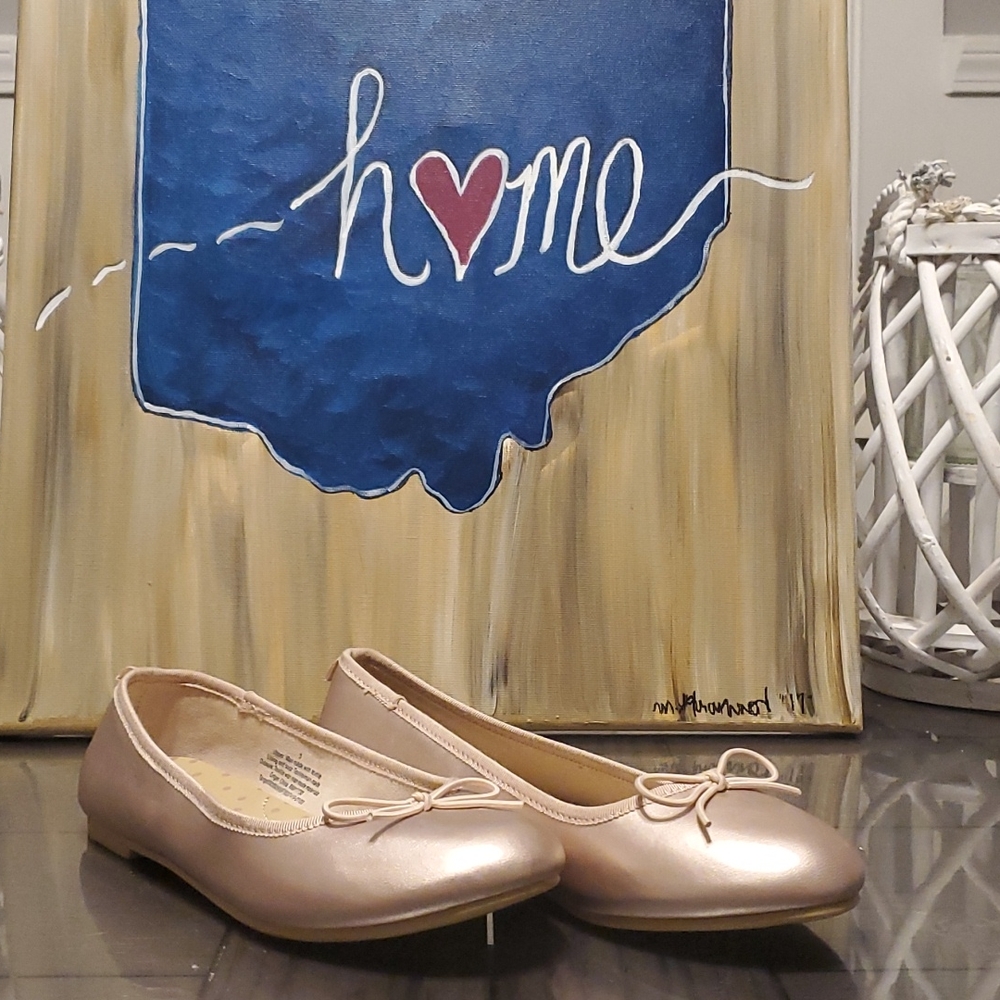 Girls Cat and Jack Rose color flats size 3
